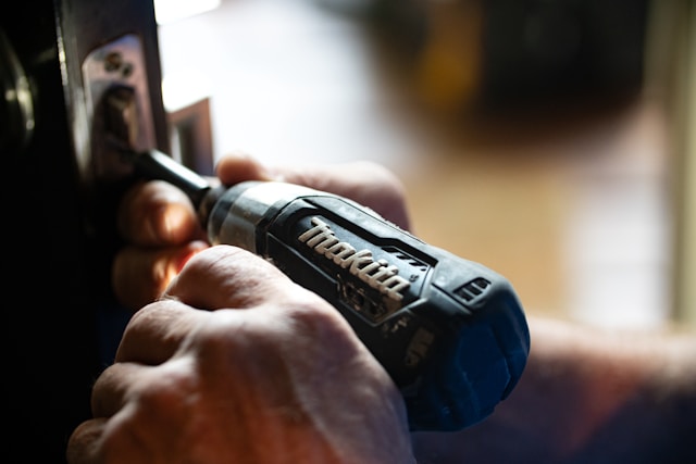 'Choosing a Door Repair Service: Reliability, Training, and Experience
