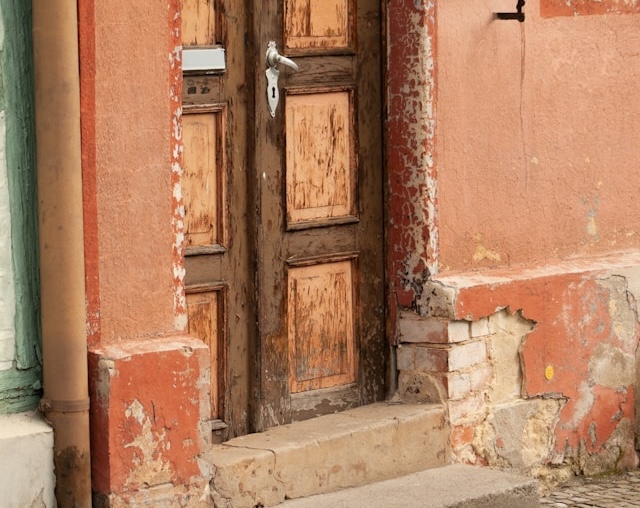 'Emergency Door Repair in Rocklin: What to Do When Your Door Breaks Unexpectedly and How Nor Cal Door Repair Can Help