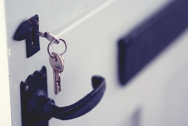 'Emergency Door Repair: Ensuring Security and Function When It Matters Most