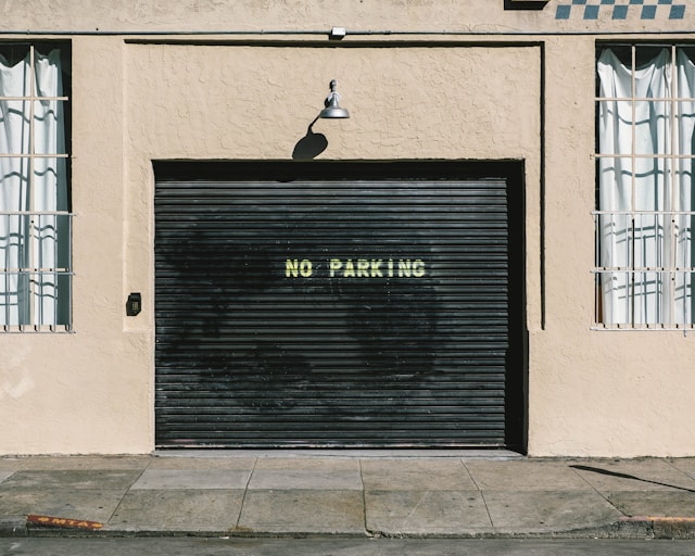 'Common Garage Door Problems and How to Address Them